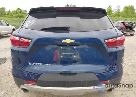 2022 Chevrolet Blazer Awd 2Lt from USA, damaged, VIN 3GNKBHR43NS132555